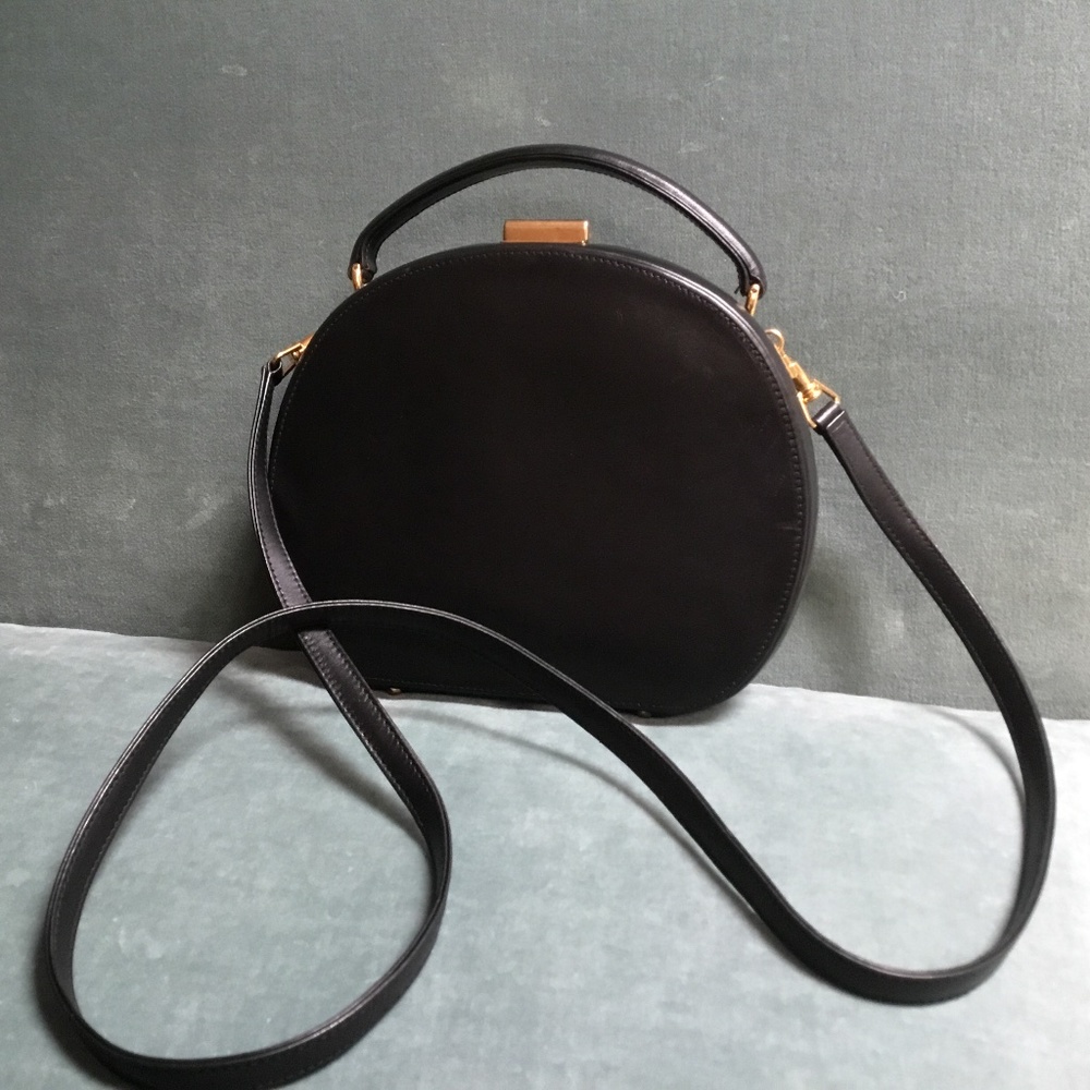 RARE Vintage Gucci Pillbox Handbag